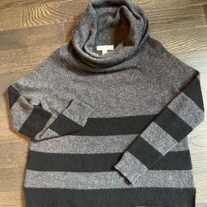 Cashmere turtle neck sweater